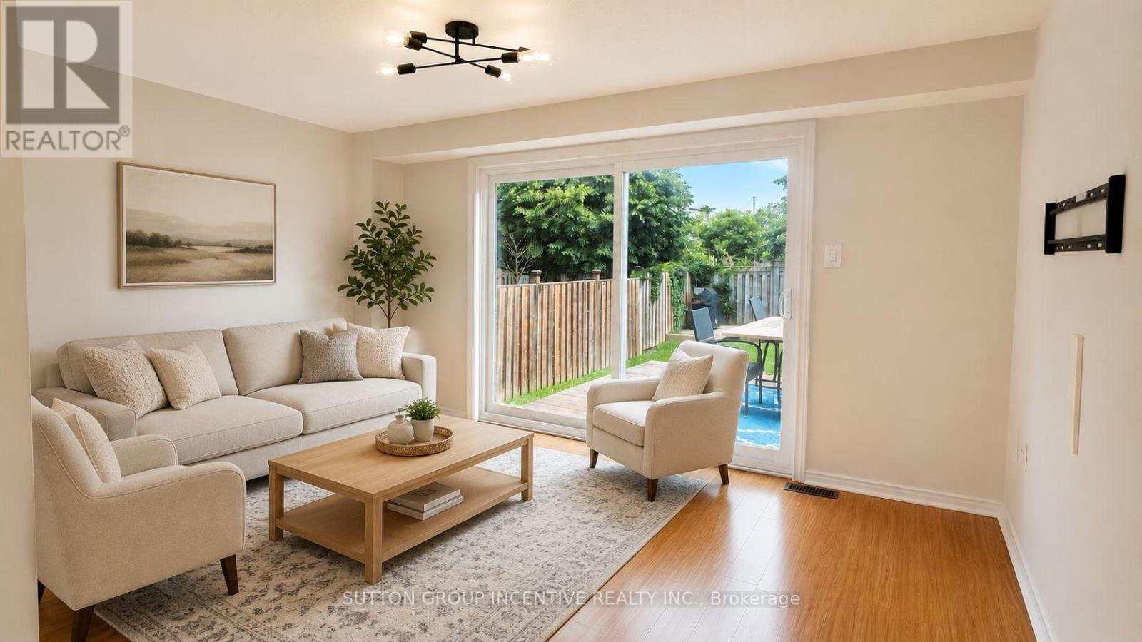 25 LIONS GATE BOULEVARD - 3