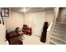 860 1st Avenue, Zenon Park, SK S0E1W0 Photo 48