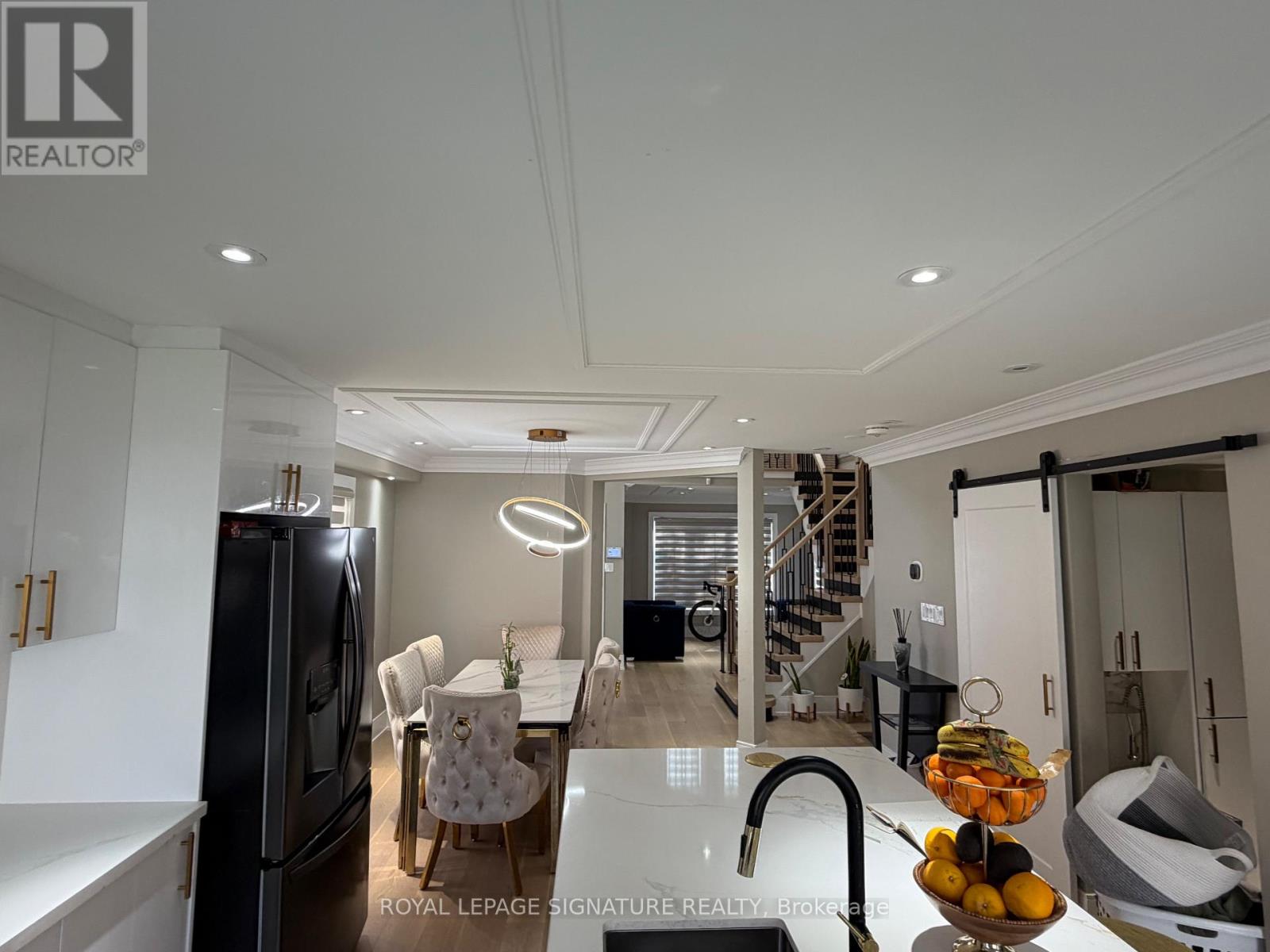 12 FERNCROFT PLACE - 5