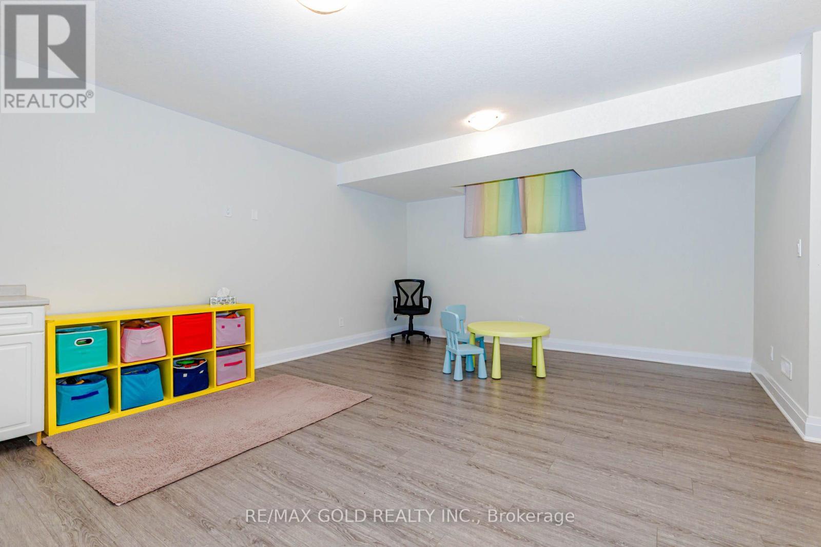 617 BENNINGER DRIVE - 42