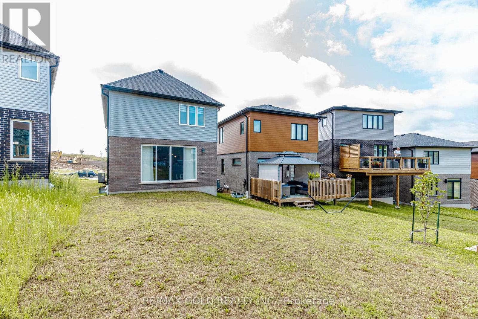 617 BENNINGER DRIVE - 48
