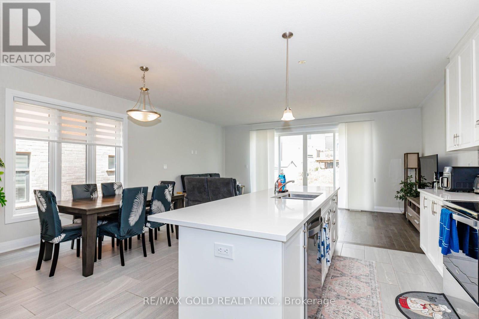 617 BENNINGER DRIVE - 8