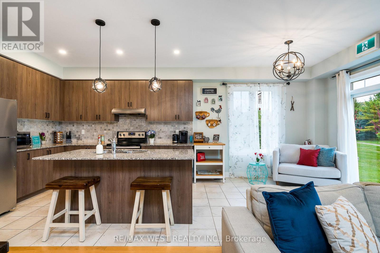 #37 171 SNOWBRIDGE WAY - 12
