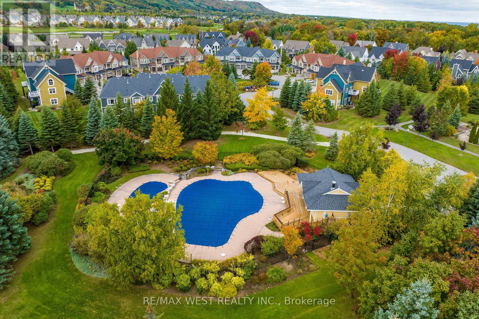 #37 171 SNOWBRIDGE WAY - 48