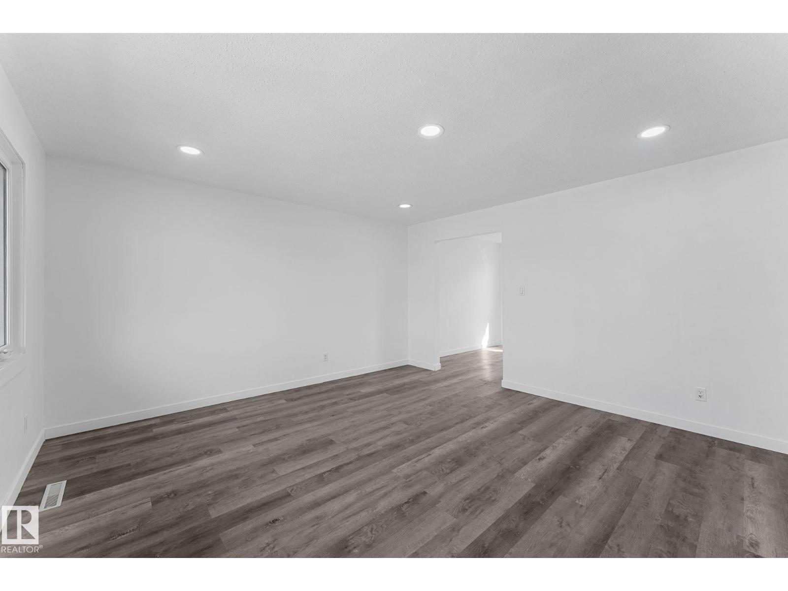 7823 136 AV NW - Image 7