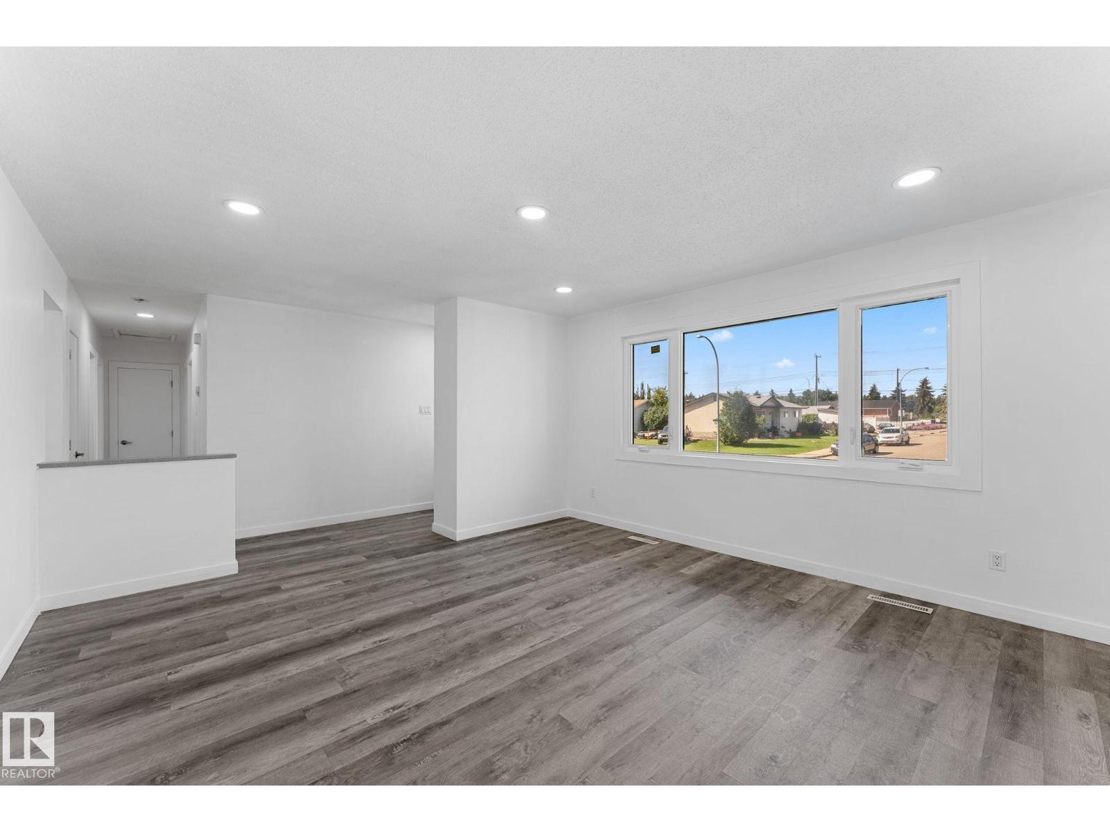 7823 136 AV NW - Image 5