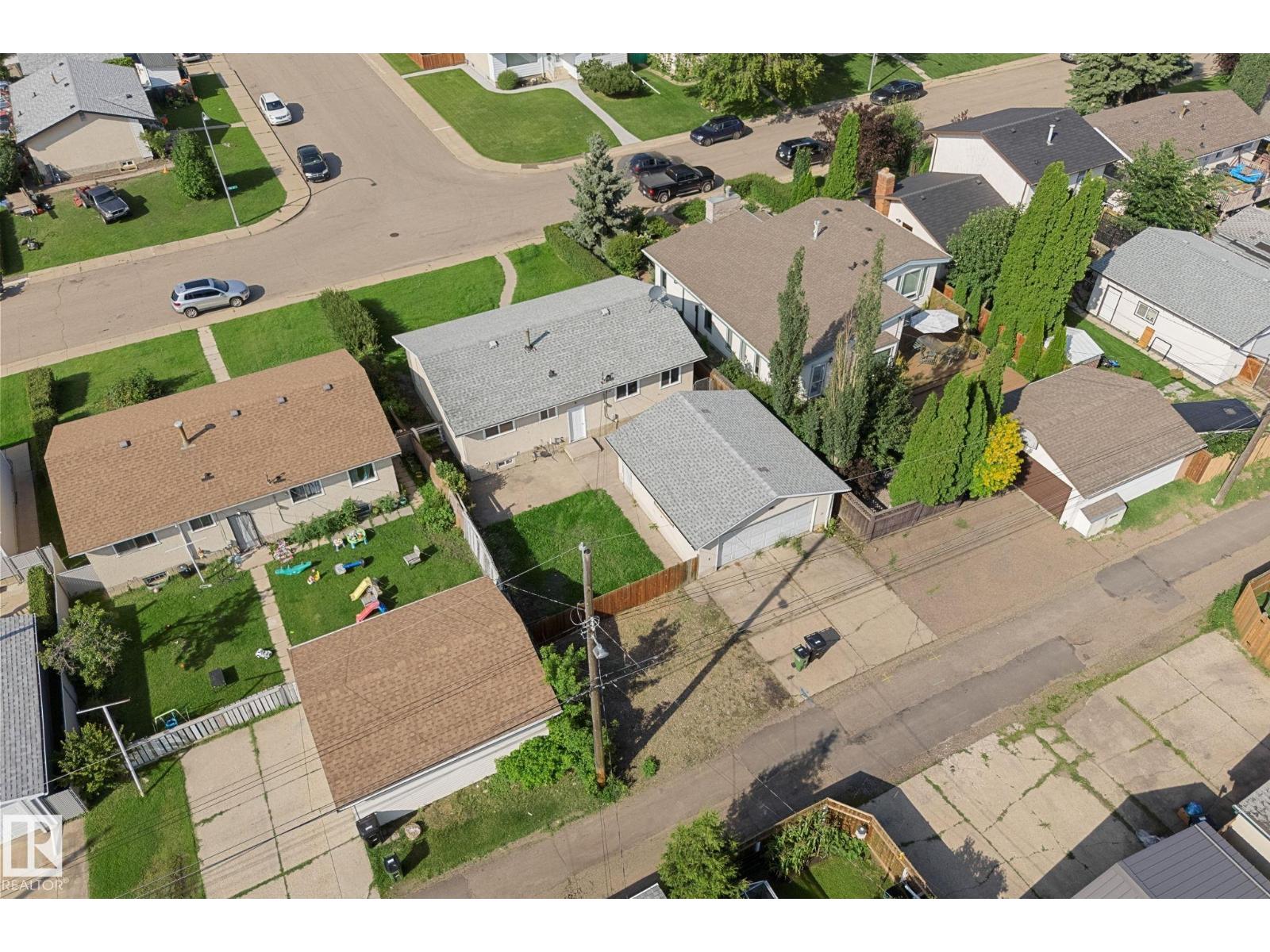 7823 136 AV NW - 39