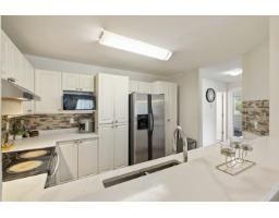 401 13680 84 Avenue, Surrey, BC V3W0T6 Photo 9