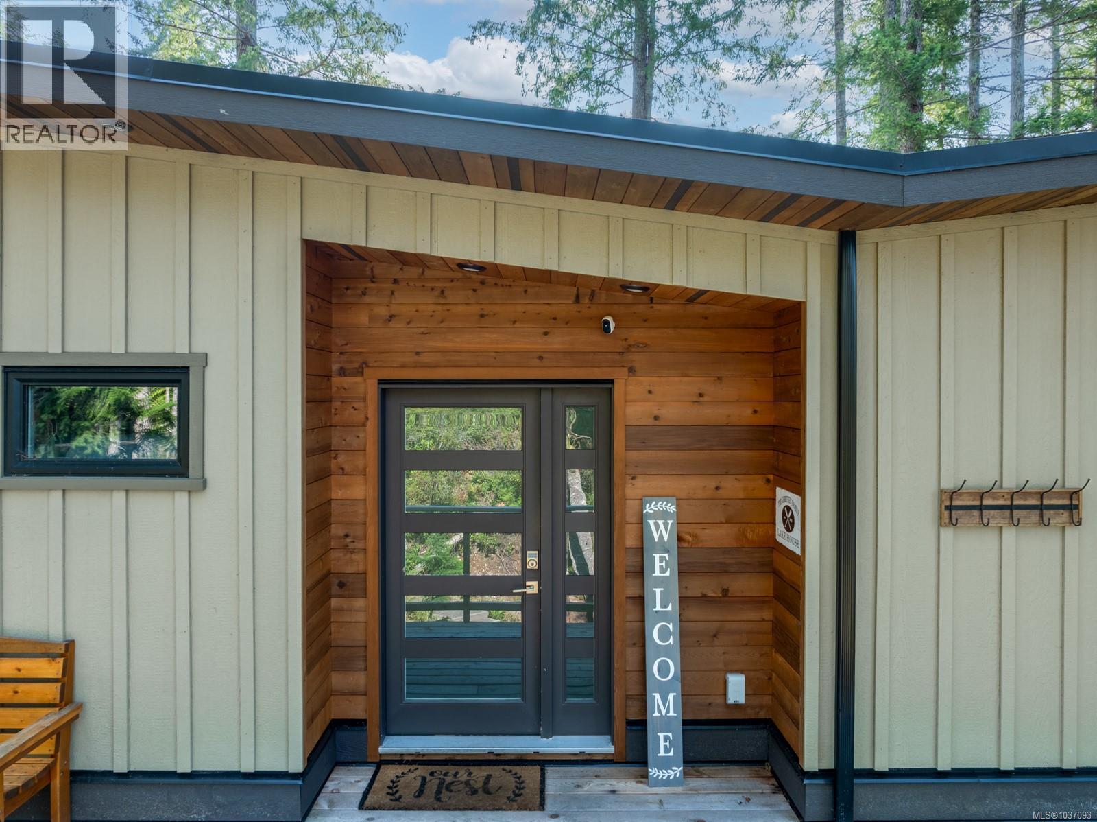 2643 Surge Narrows Rd - Image 69
