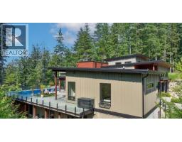 Laundry room - 2643 Surge Narrows Rd, Quadra Island, BC V0P1A7 Photo 13
