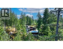 Family room - 2643 Surge Narrows Rd, Quadra Island, BC V0P1A7 Photo 14