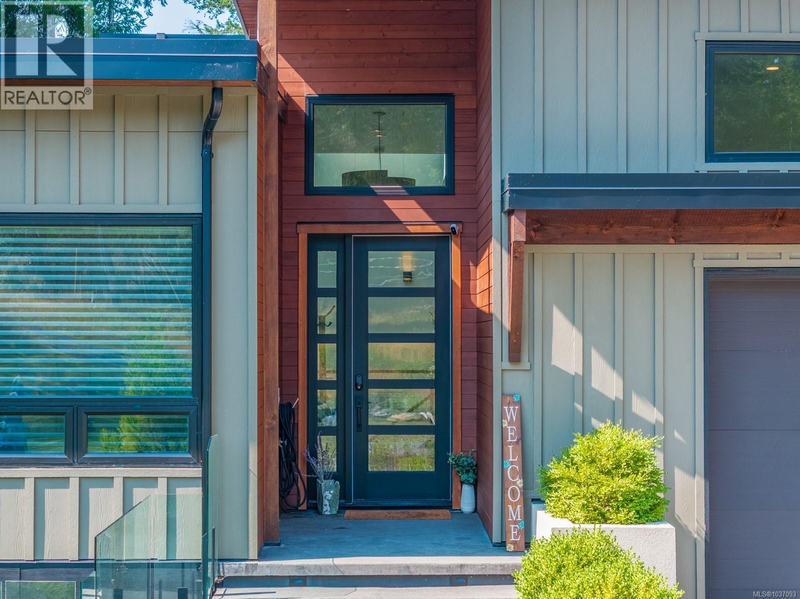 2643 Surge Narrows Rd - Image 29