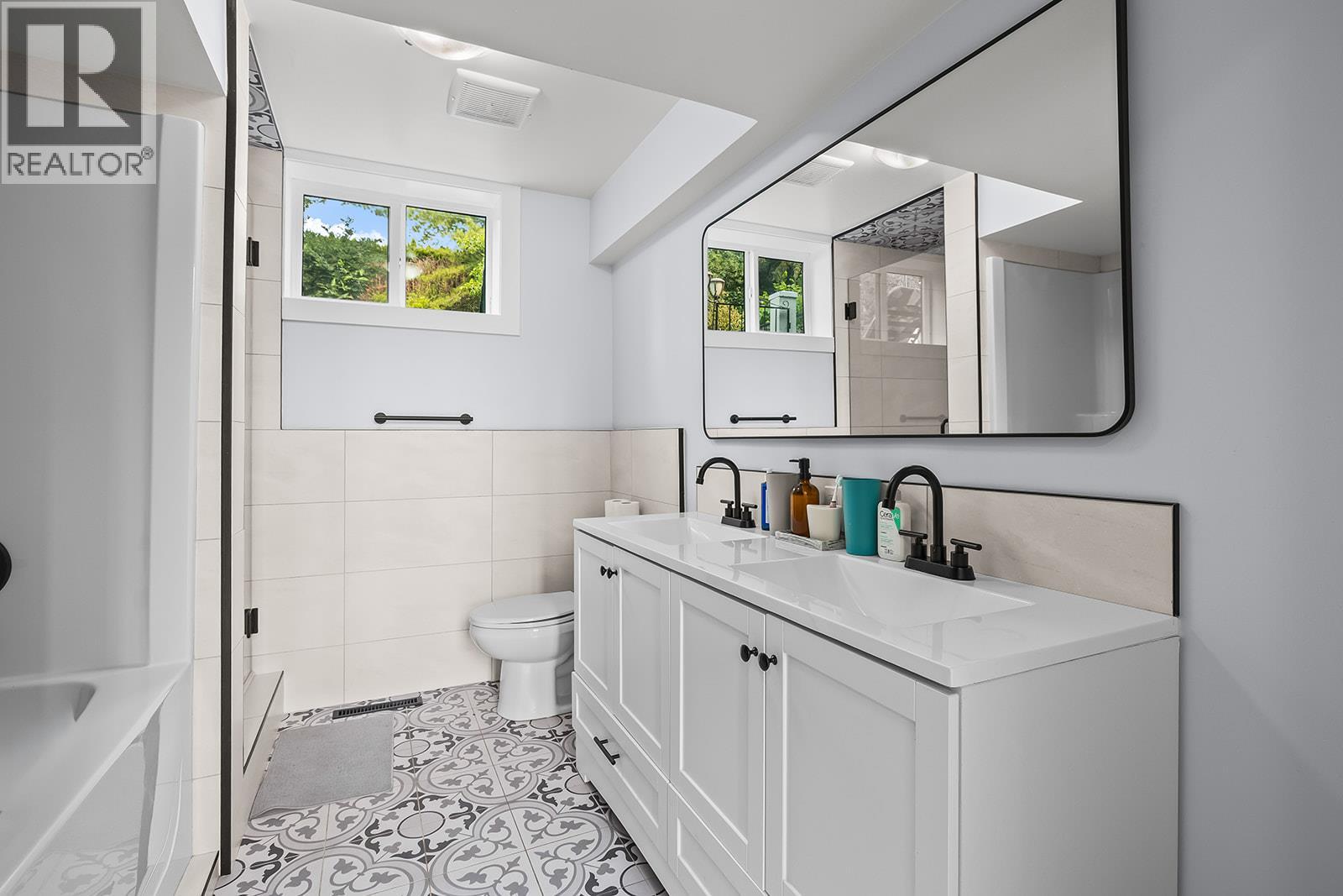 2340 Thacker Drive - 35