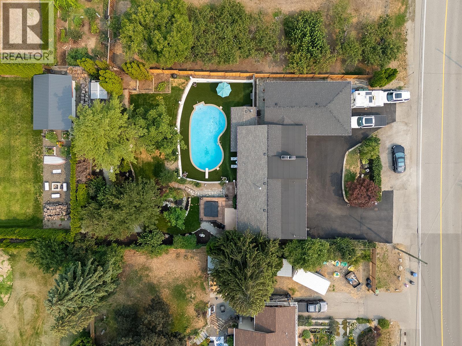 2340 Thacker Drive - Image 59