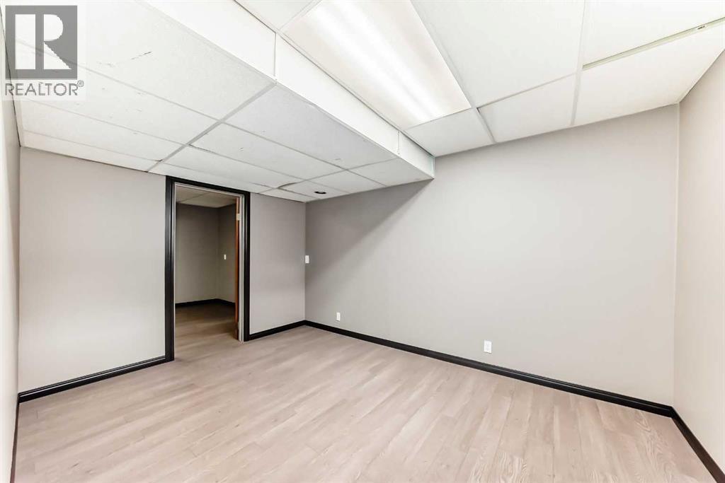 11 Huntstrom Place NE - 32