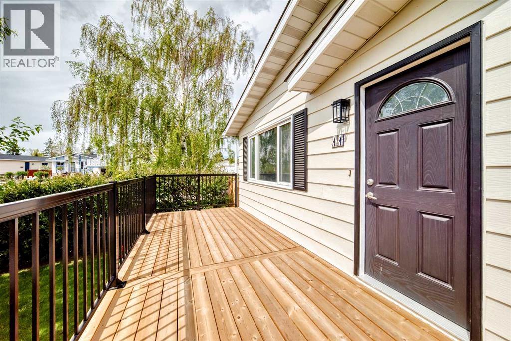 11 Huntstrom Place NE - 4