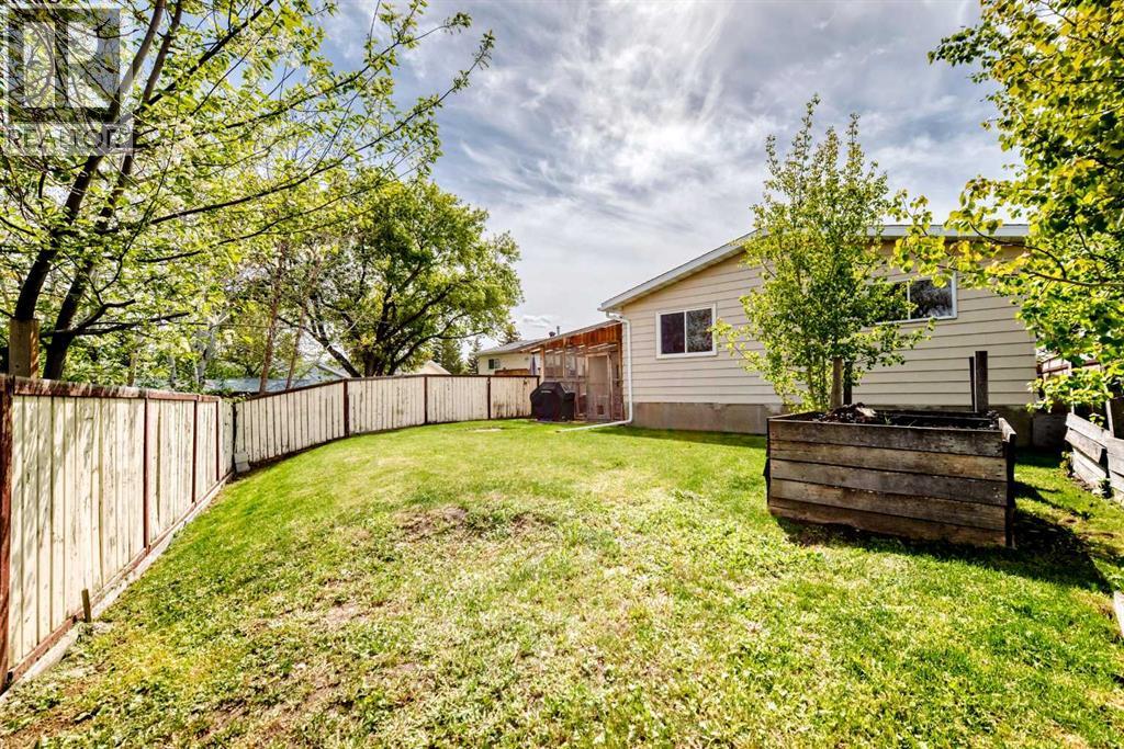 11 Huntstrom Place NE - 40