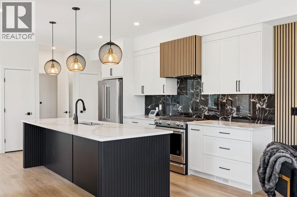 2402 Westmount Road Northwest - Photo 5
