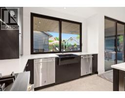 Living room - 267 Lake Avenue, Kelowna, BC V1Y5W6 Photo 18