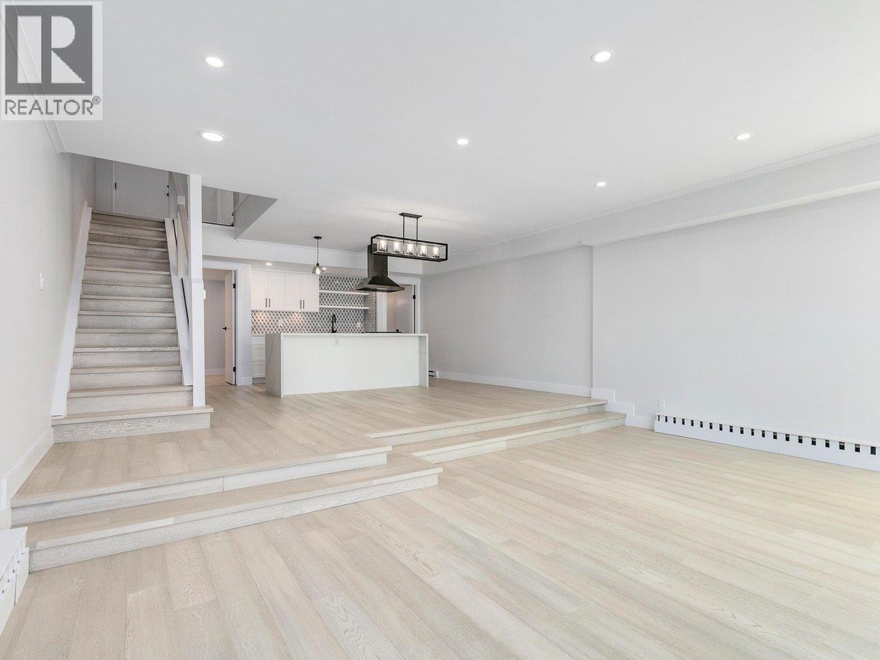#110-1350 VIEW Crescent, Delta