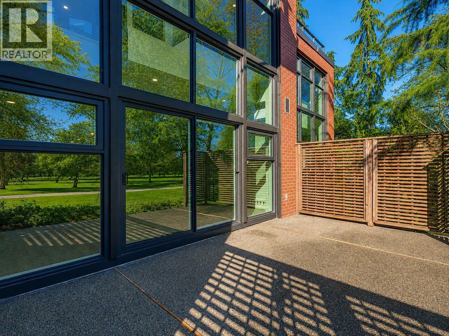 #110-1350 VIEW Crescent, Delta