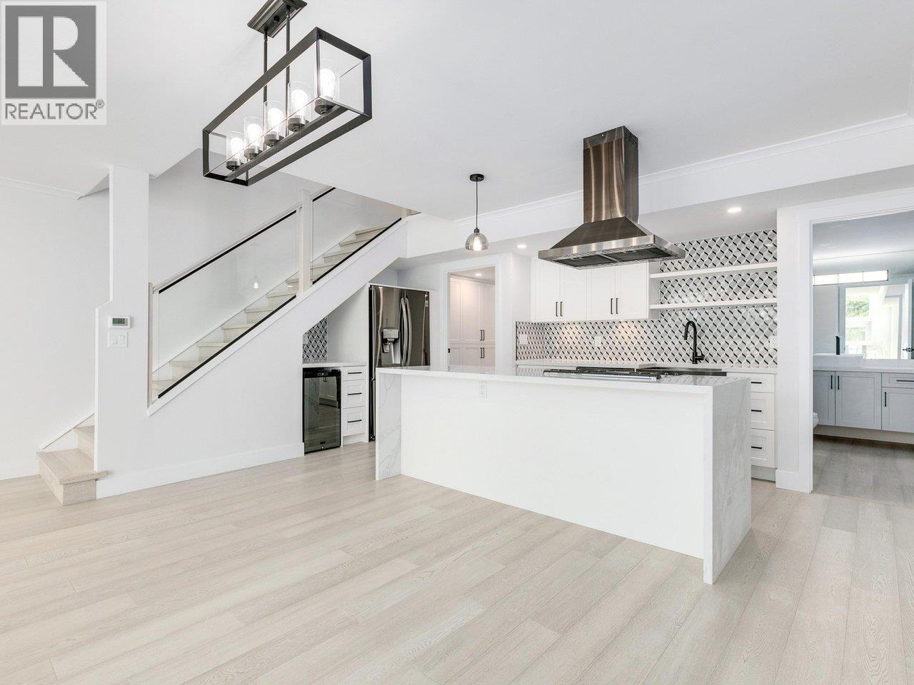 #110-1350 VIEW Crescent, Delta