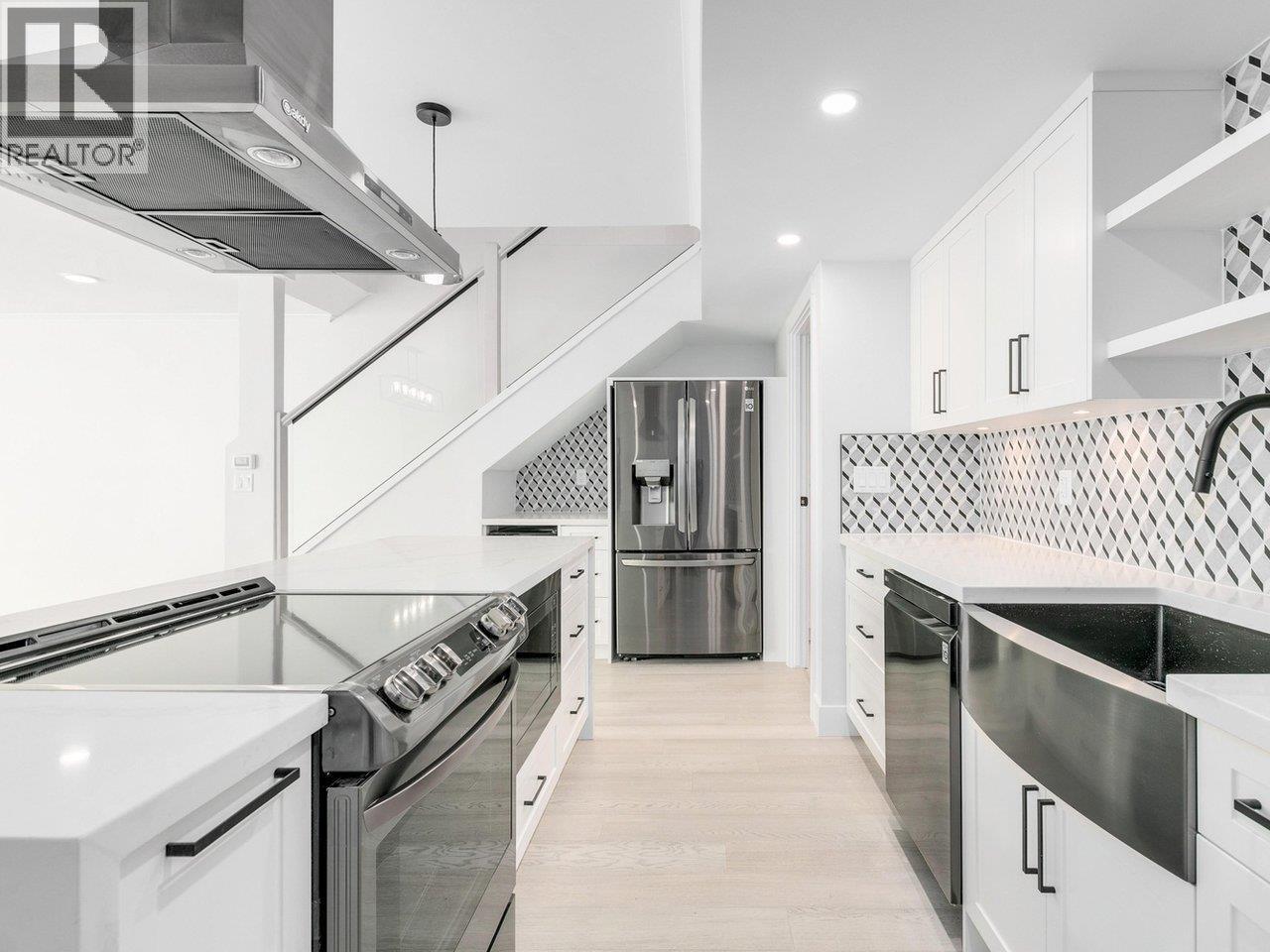#110-1350 VIEW Crescent, Delta