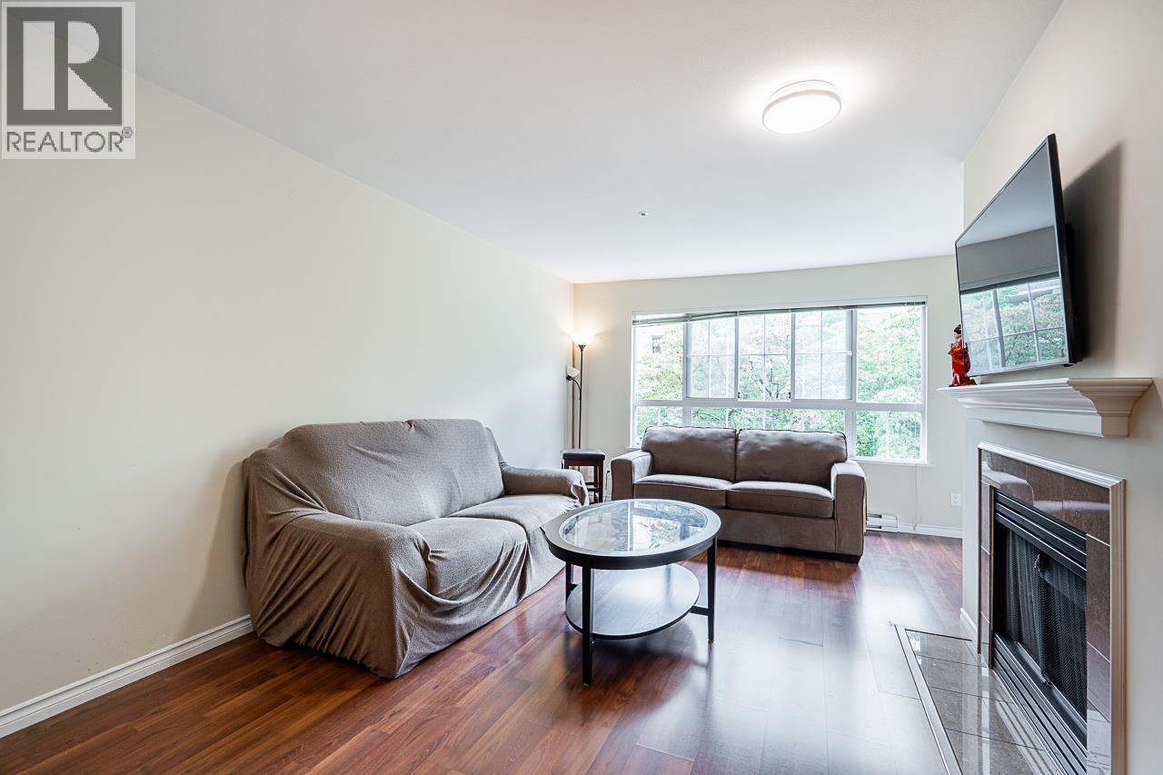 227 2980 PRINCESS CRESCENT, Coquitlam — photo 2