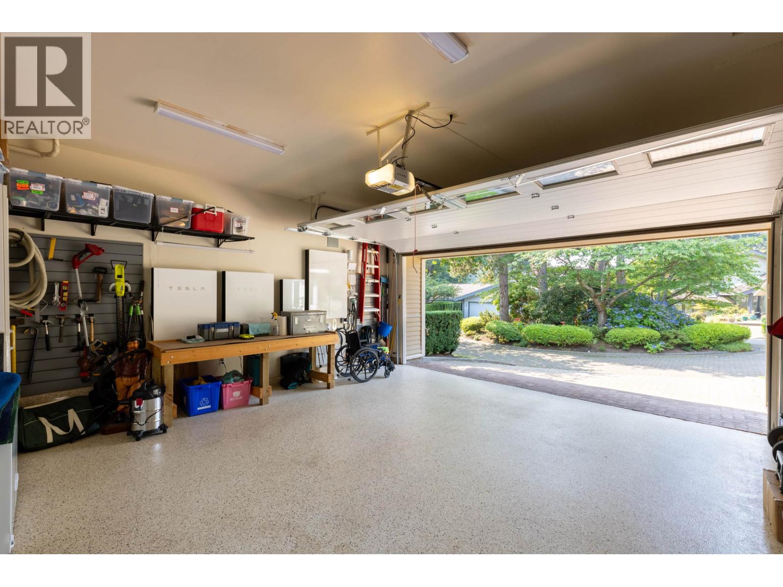 6955 ODLUM COURT, West Vancouver