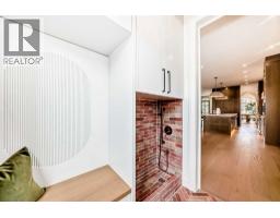 3pc Bathroom - 1610 49 Avenue Sw, Calgary, AB T2T2T7 Photo 16