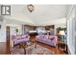 3861 Creekside Dr, Bowser, BC V0R1G0 Photo 19