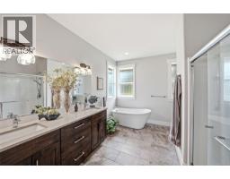3861 Creekside Dr, Bowser, BC V0R1G0 Photo 28