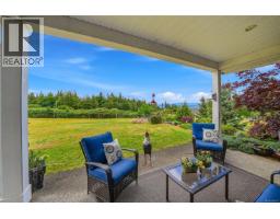 3861 Creekside Dr, Bowser, BC V0R1G0 Photo 32