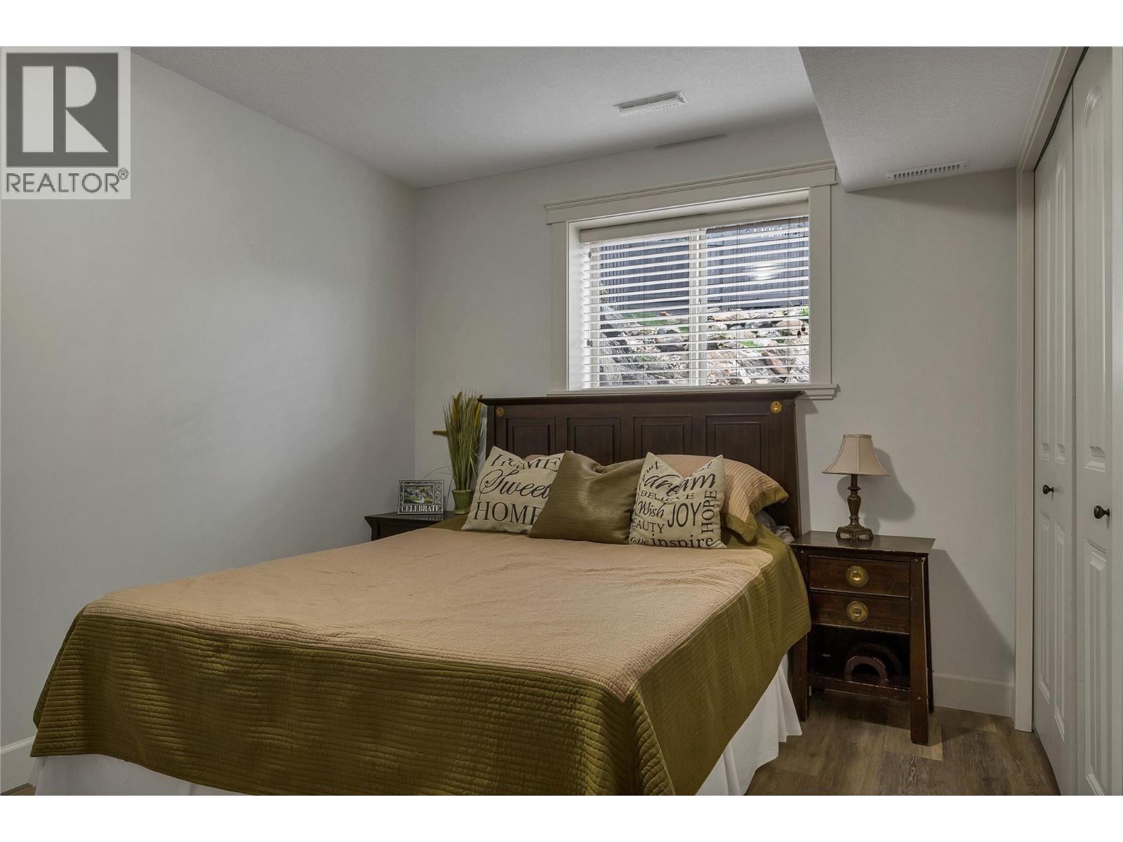 1449 Red Mountain Place - 45