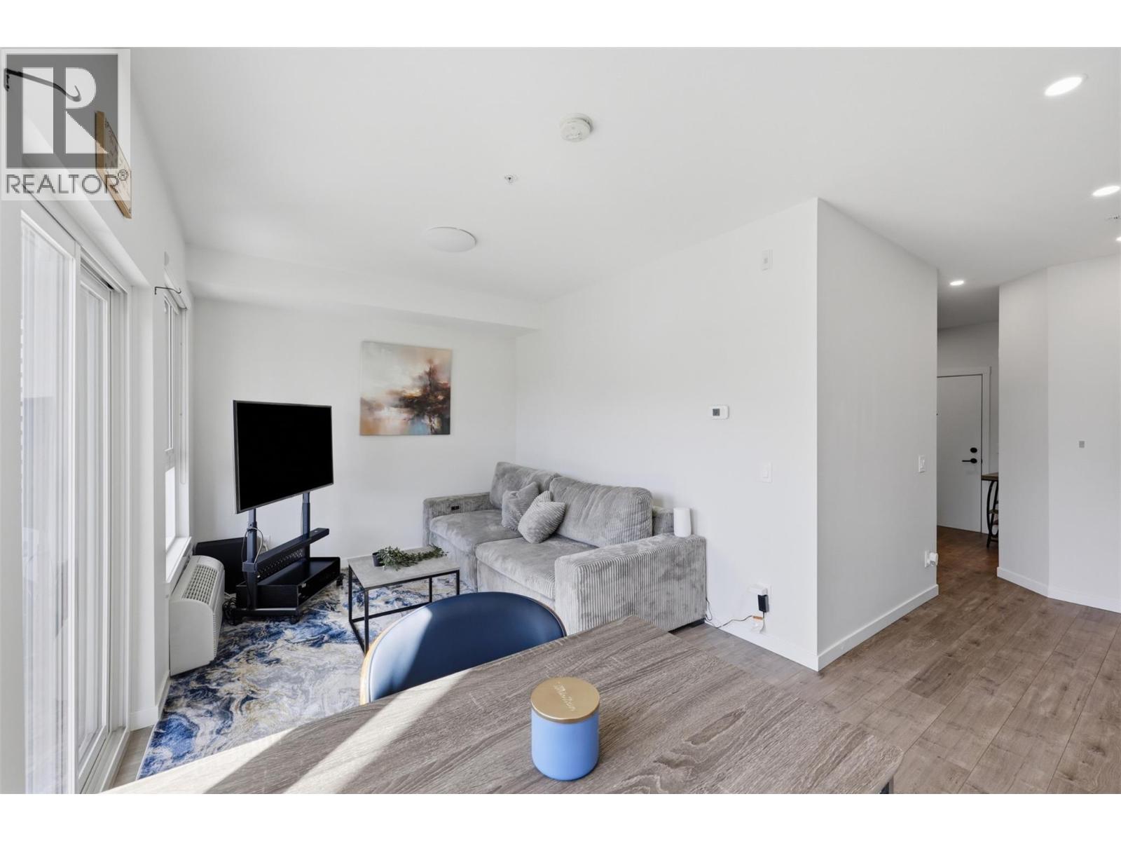 #306 1880 Hugh Allan Drive - 7