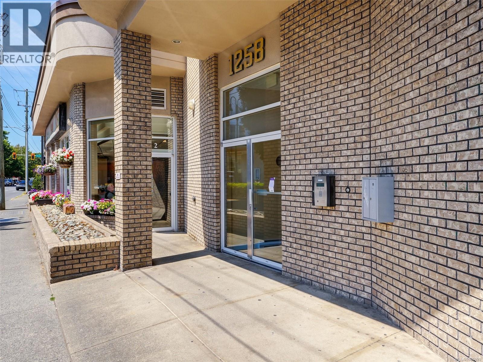 #206 1258 Esquimalt Rd - Image 25
