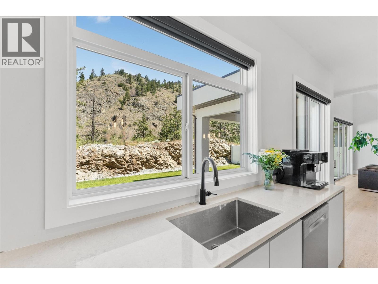 1556 Cabernet Way, West Kelowna