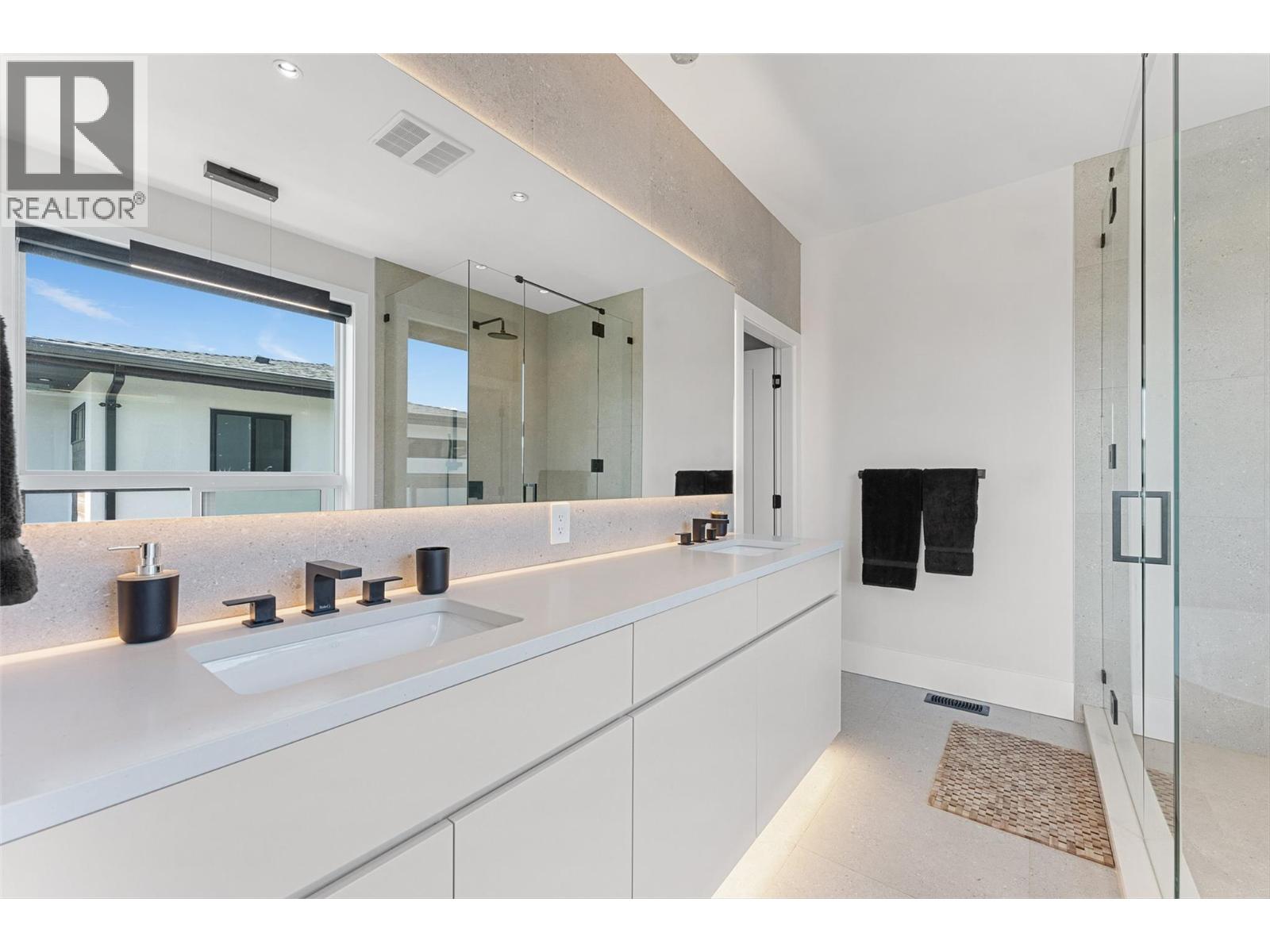 1556 Cabernet Way, West Kelowna