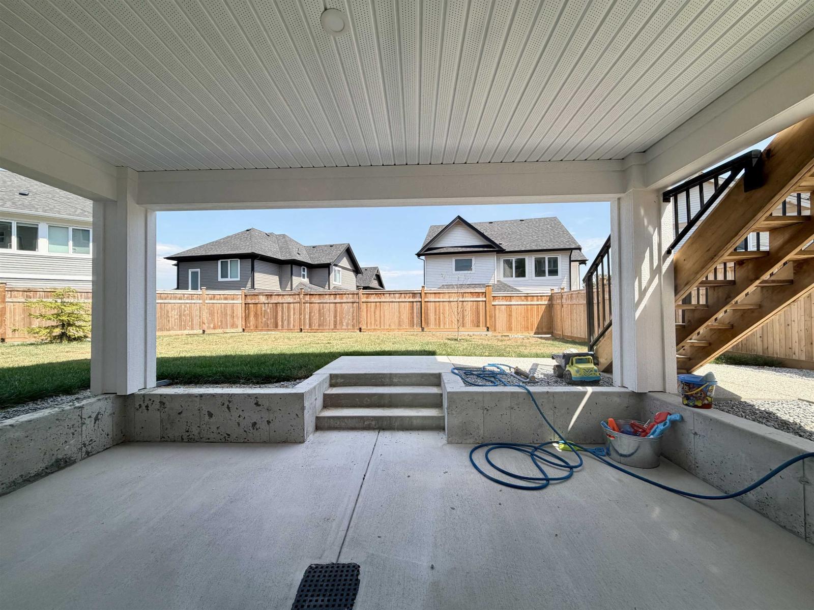 Garden-Level 178 STREET, Surrey