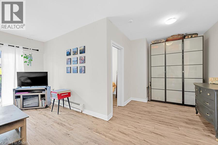 #102 141 S CATHARINE Street S - 14