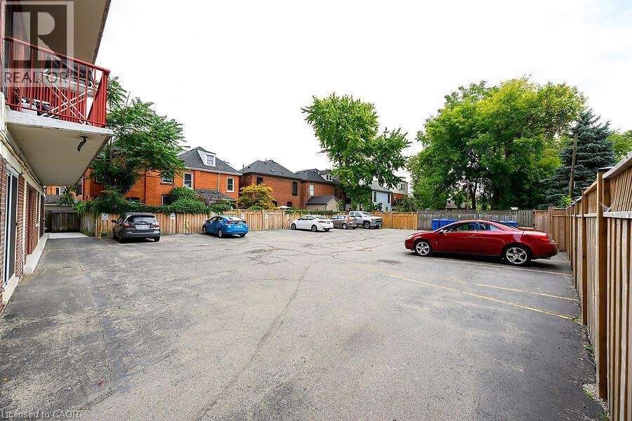 #102 141 S CATHARINE Street S - 36