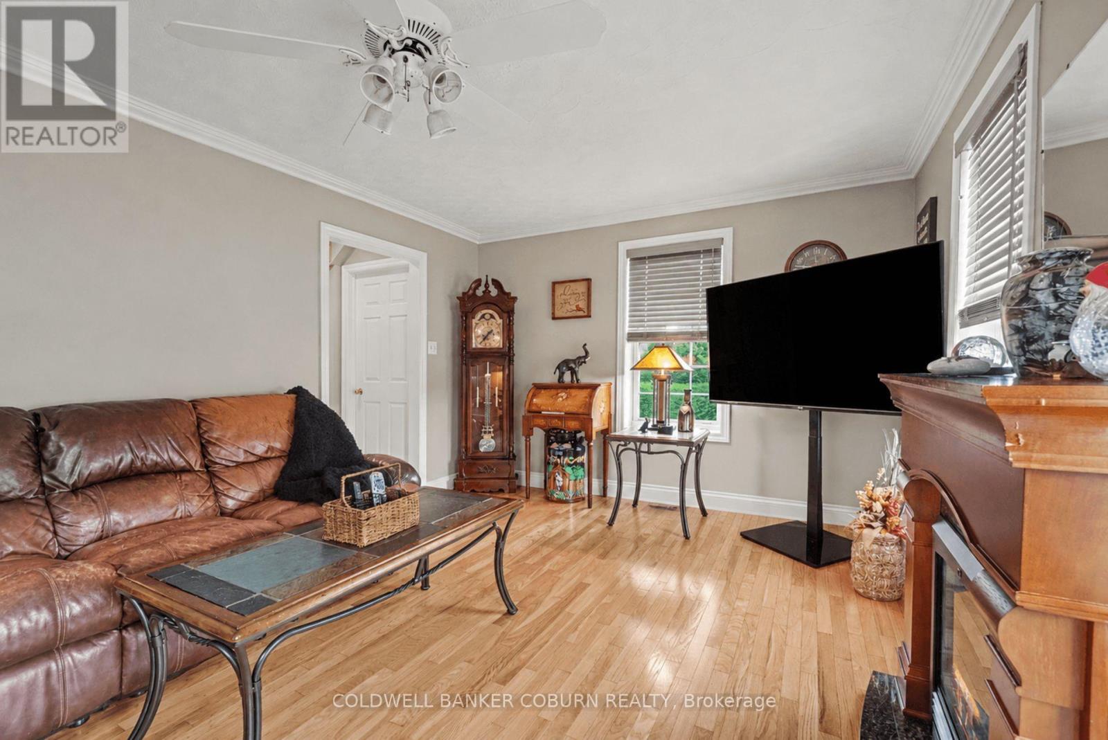1 HUMMEL STREET - Image 9