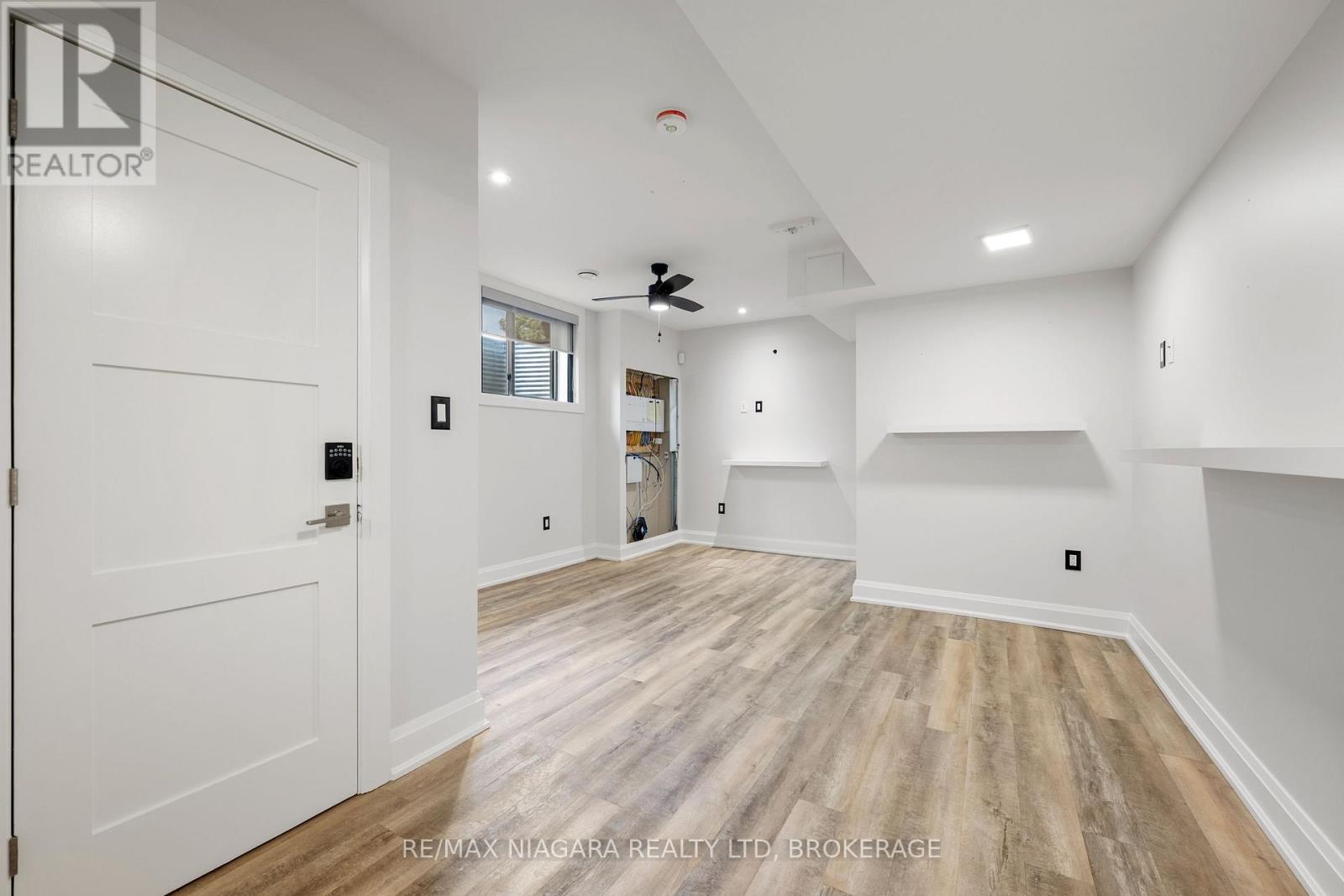 31 BERKSHIRE DRIVE - 30