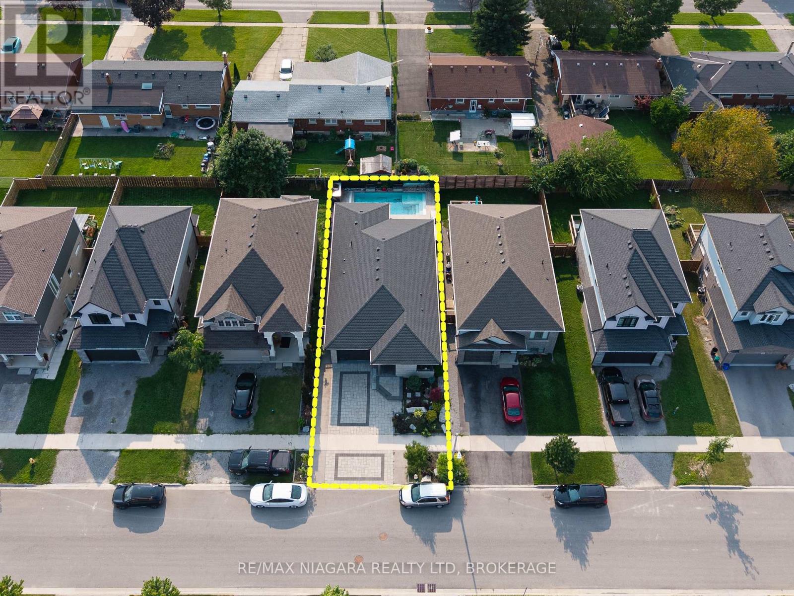 31 BERKSHIRE DRIVE - 38