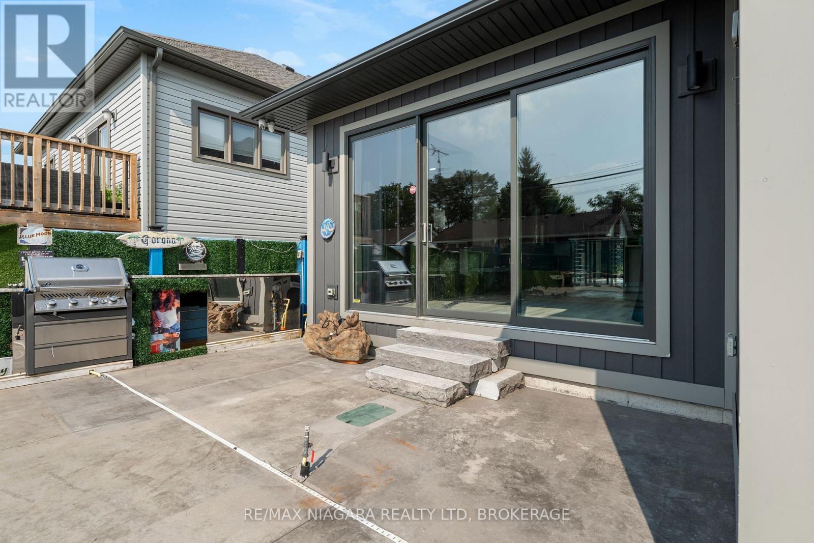31 BERKSHIRE DRIVE - 8