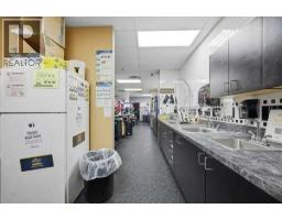 9 Beju Ind Drive, Sylvan Lake, AB T4S2J7 Photo 11