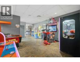 9 Beju Ind Drive, Sylvan Lake, AB T4S2J7 Photo 9