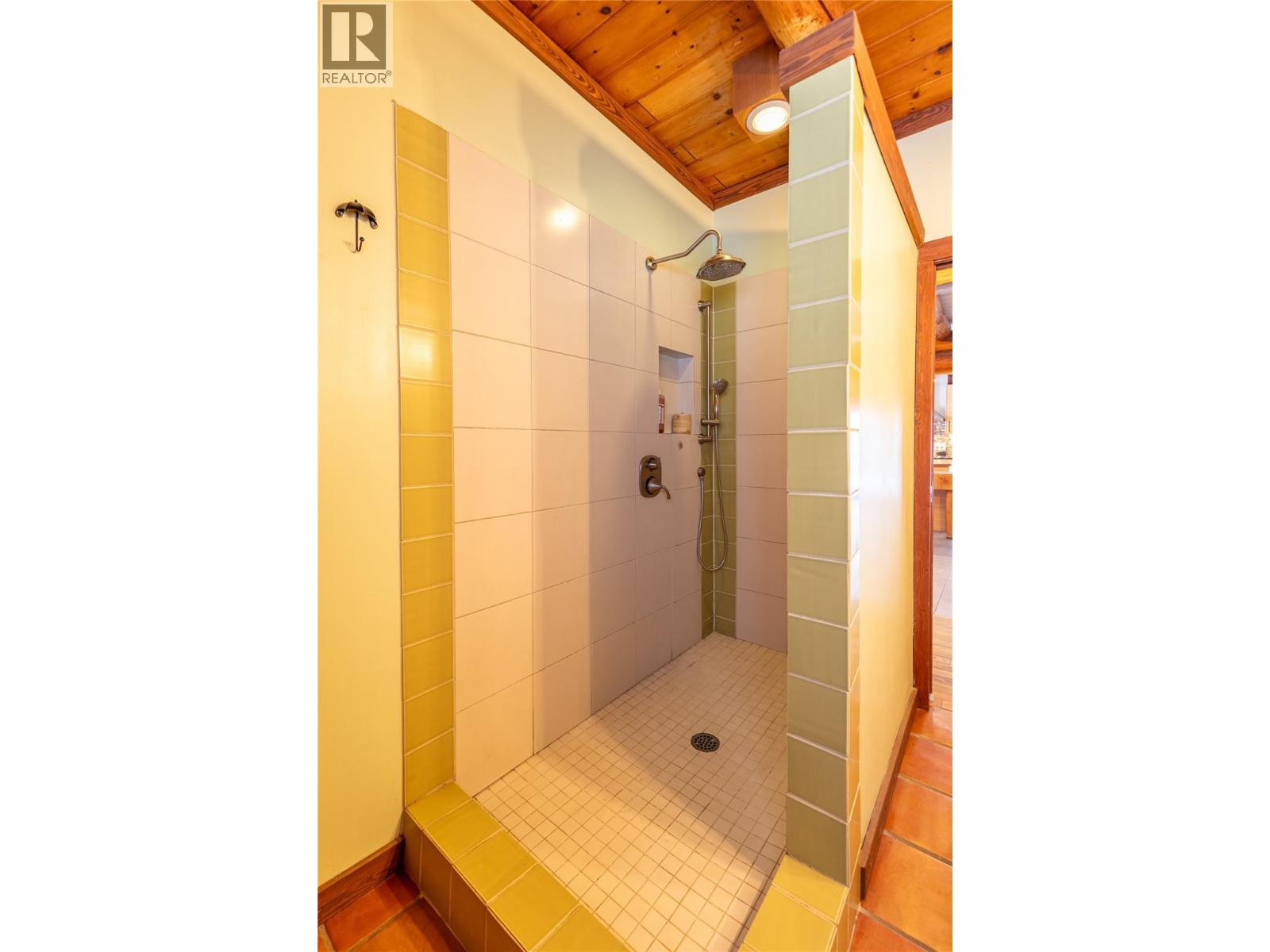 3697 Blewett Road - 27