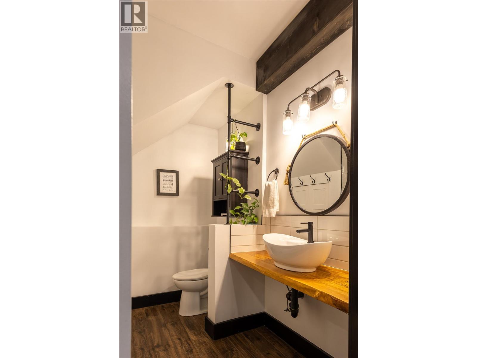 3697 Blewett Road - 72