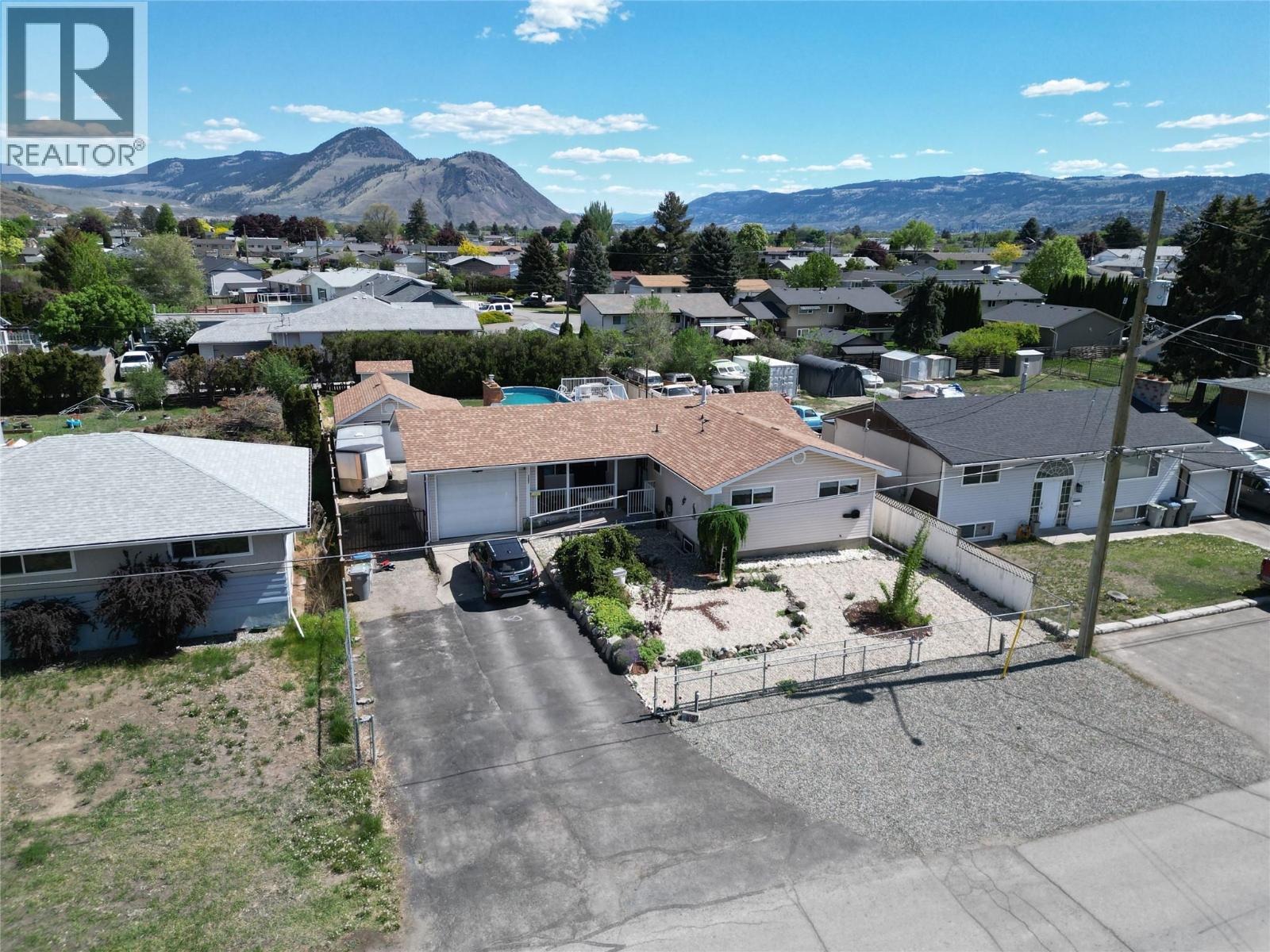 1087 LAROQUE Street - 2
